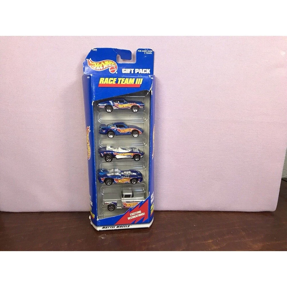 Hot Wheels Race Team III Gift Pack 5-Car 1997 Collectible Die-Cast Cars #D-42